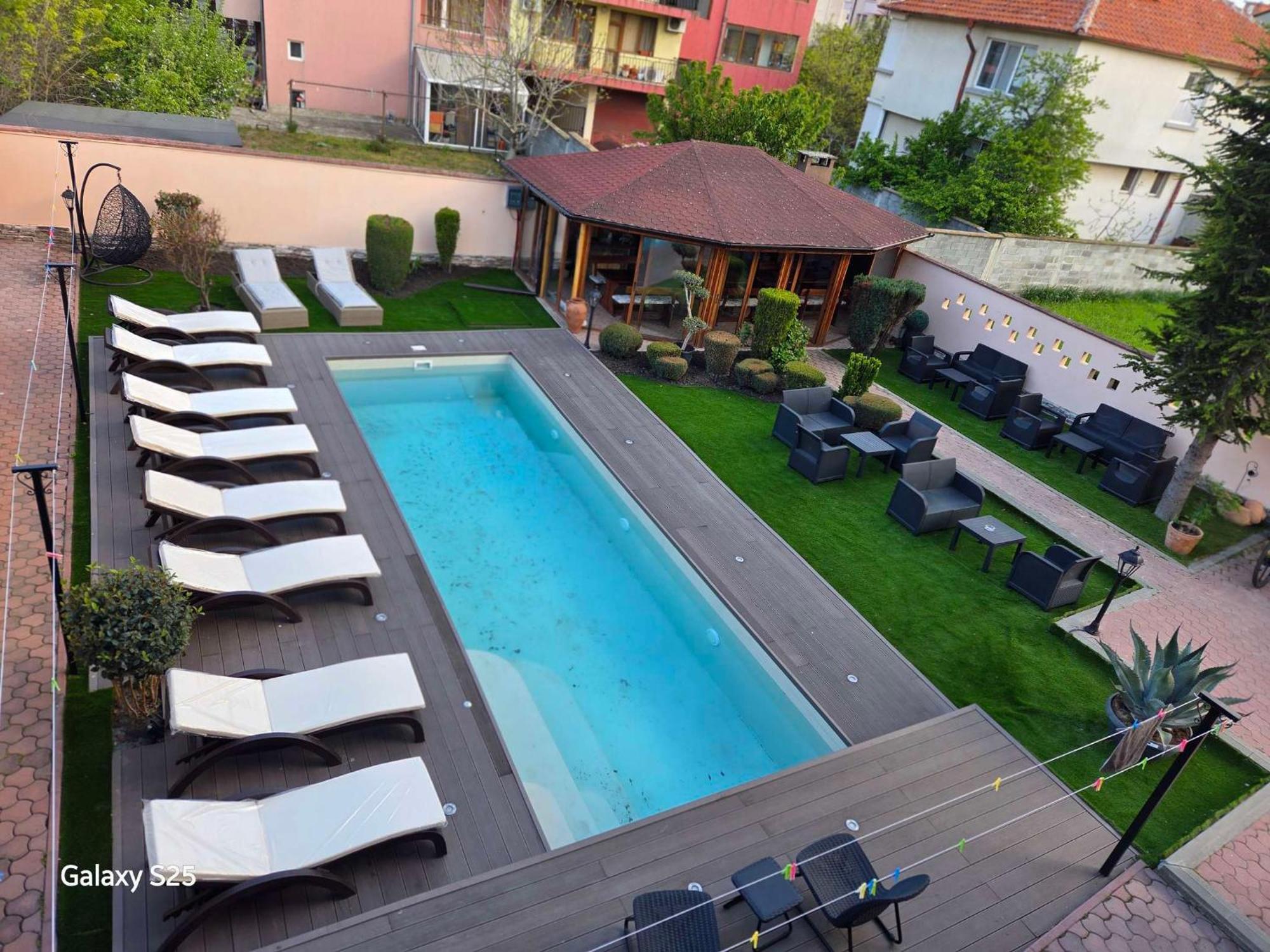 Family Hotel Kedara Burgasz Kültér fotó